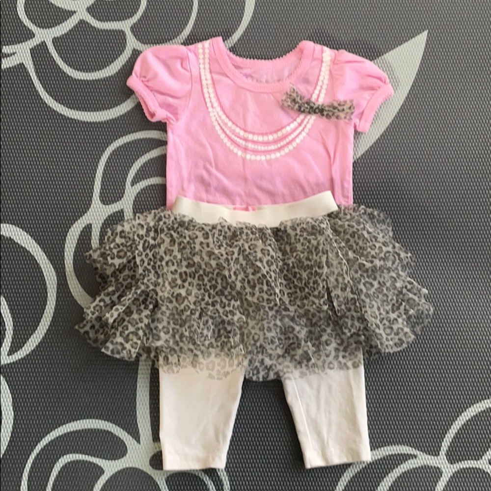 🎀Children’s Place 2 piece leopard tutu set🎀